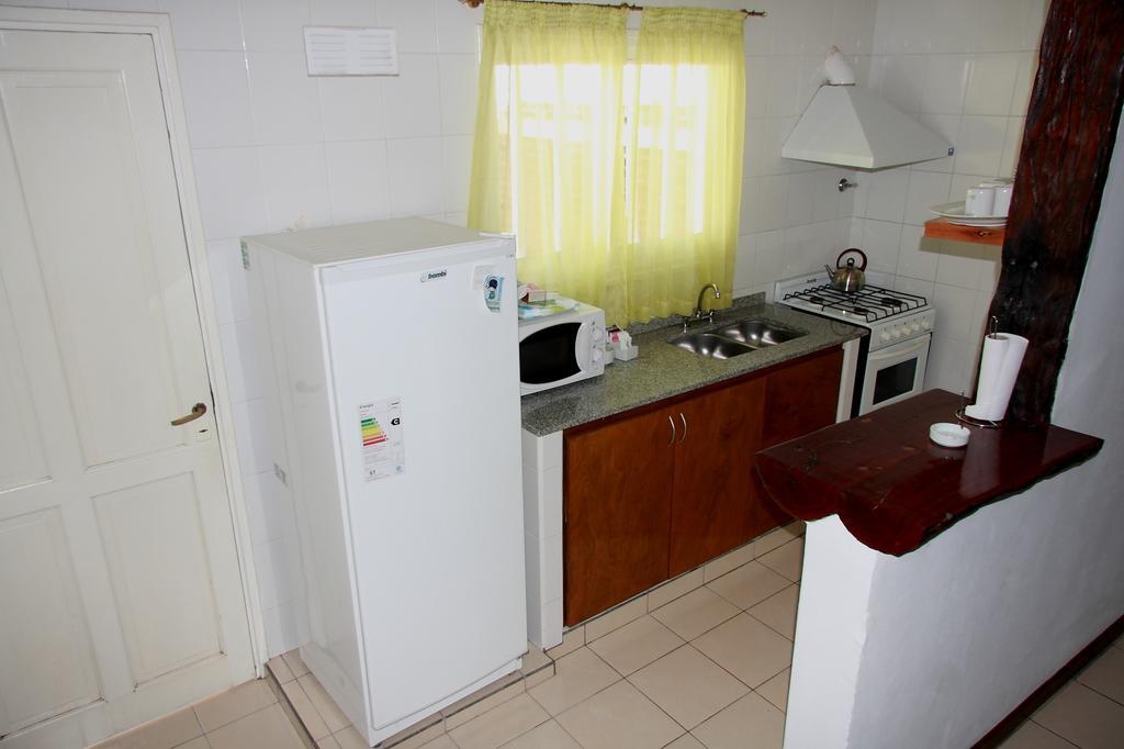 Los Brunos Apart Reconquista Habitación foto